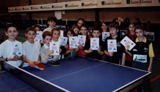 Les benjamins lors de la remise du livret d'arbitre de club à Saint-Etienne.